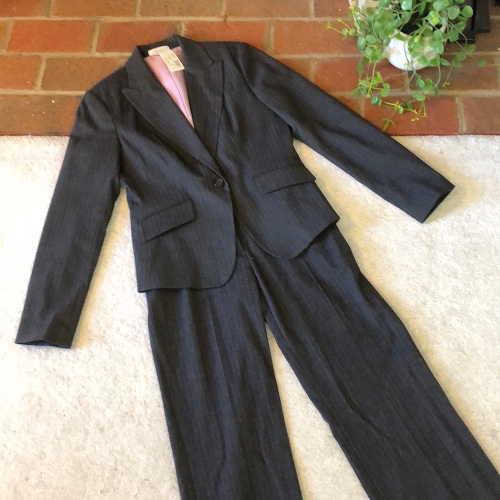 NWT - Van Heusen Grey Pinstriped Full Suit